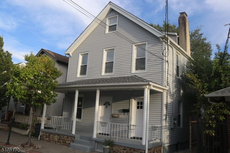 Foto principal - 310 Essex St