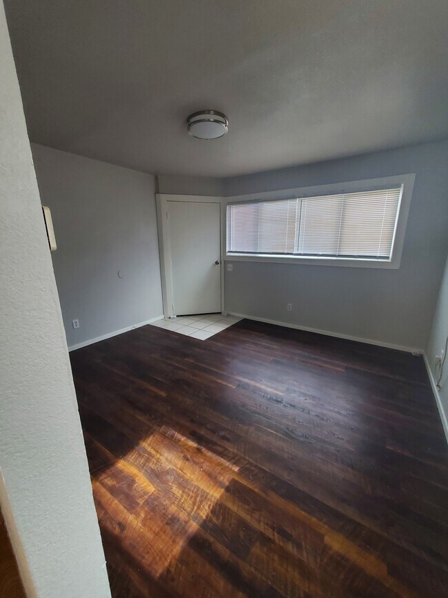 Foto del edificio - 2103 15th Ave
