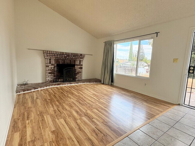 Foto del edificio - 3 Bedroom 2 Bath Single story home in Antioch