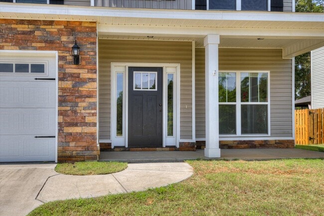 Building Photo - 1232 Gregory Landing Dr
