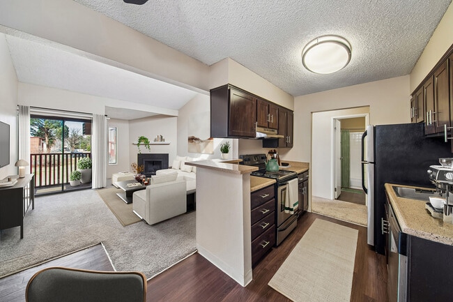 Building Photo - ReNew Cherry Creek