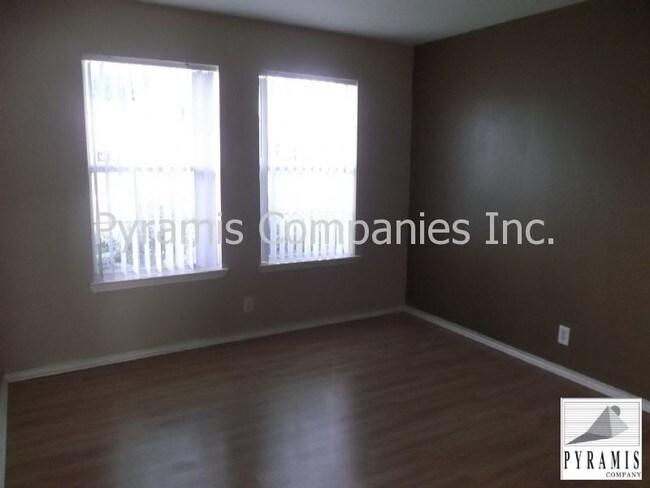 Foto del edificio - 10230 Southcreek