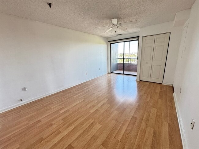 Building Photo - 3020 Mystic Valley Pkwy