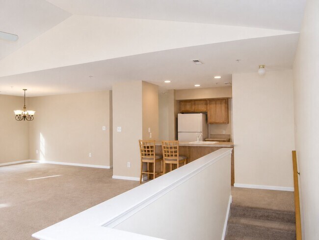 Building Photo - 140 Horseshoe Dr