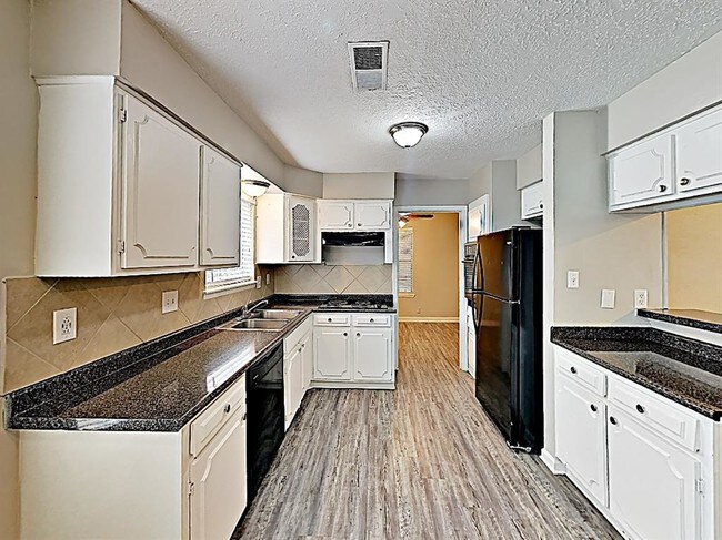 Building Photo - 979 Wavecrest Ln