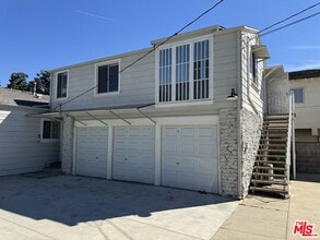 Building Photo - 409 N Monterey St