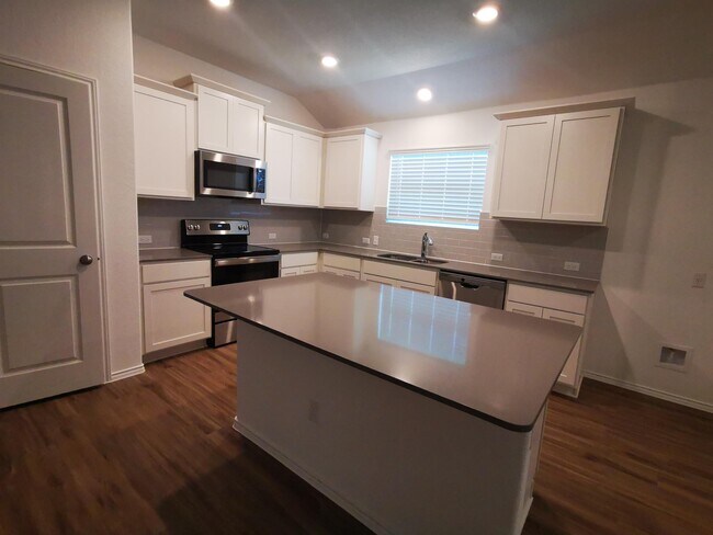 Foto del edificio - 101 Red Buckeye St