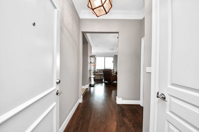 Building Photo - 3333 Allen Pkwy