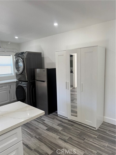Foto principal - 3302 Olive St
