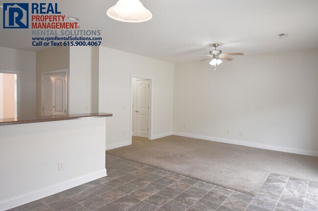 Foto del edificio - Large 2bd 2.5ba townhome in Murfreesboro! ...