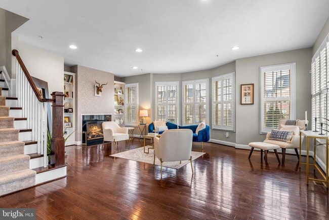 Building Photo - 726 River Mist Dr