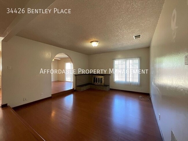 Building Photo - 34426 Bentley Pl