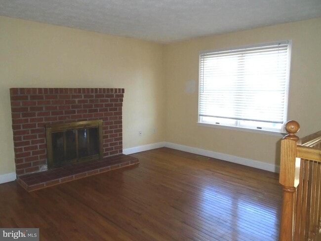 Building Photo - 602 Winslow Dr