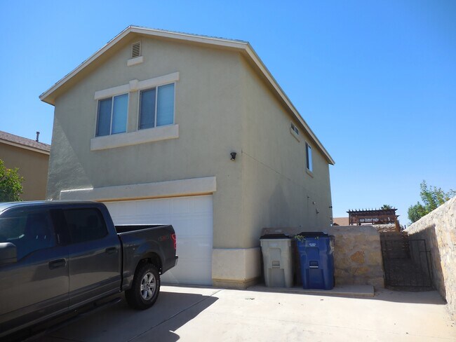 Building Photo - 7045 Eagle Nest Ct
