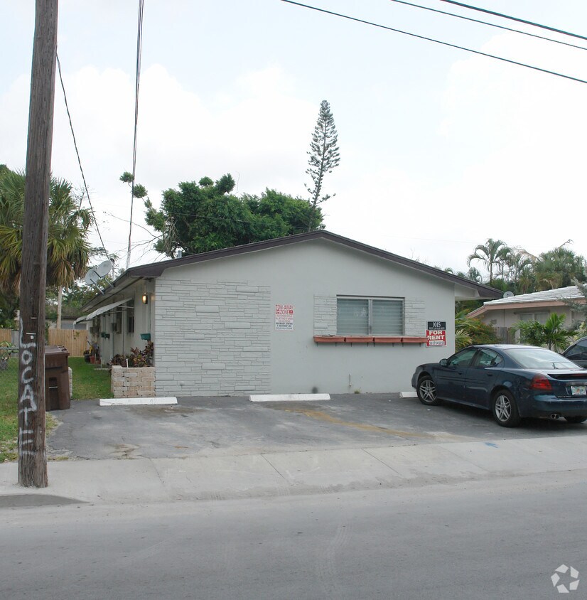 Building Photo - 1015 W Las Olas Blvd