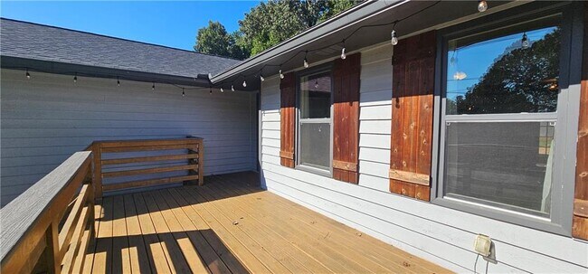 Foto del edificio - 700 Pepperwood Trail