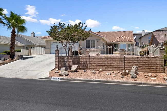 Building Photo - Beautiful 4-Bedroom, 2.5-Bathroom Home in Victorville, CA