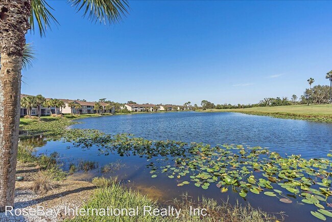 Foto del edificio - 2 br, 2 bath House - 5271 Mahogany Run Ave...