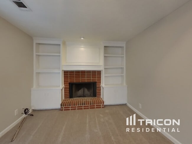 Building Photo - 1540 Academic Ct