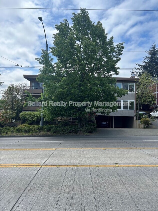 Primary Photo - 519 N 46th St