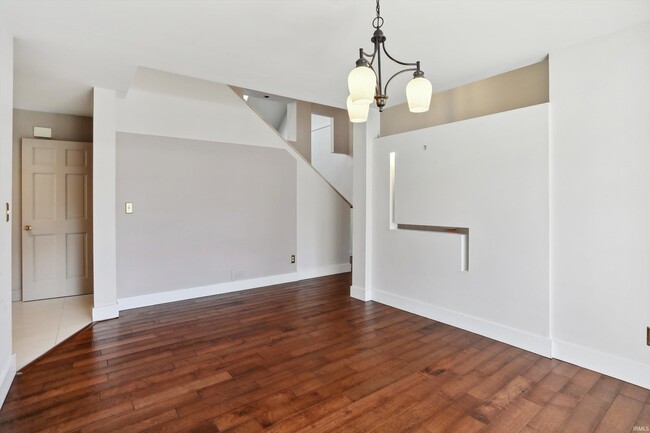 Building Photo - 2809 E Hunters Glen