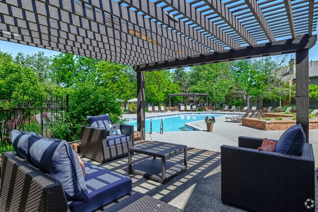 Perry's Crossing Pool Pavilion - Perrys Crossing Apartment Homes