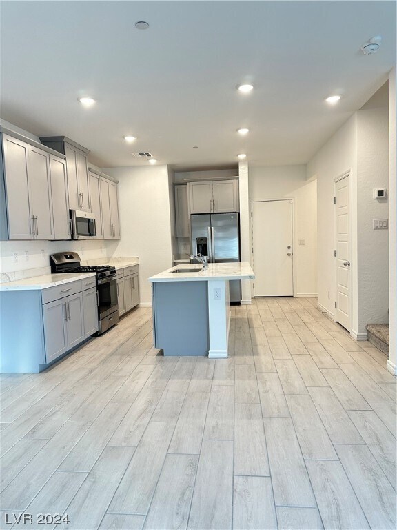 Building Photo - 600 Carriage Hill Dr