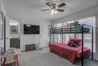 Building Photo - 22 Winged Foot Dr