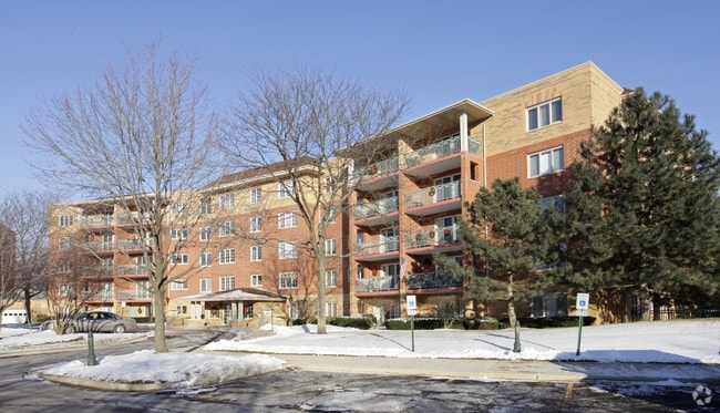 Building Photo - Creekside at Old Orchard