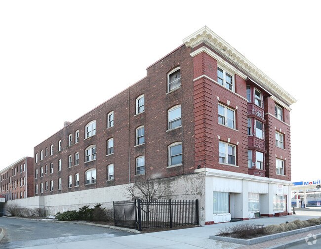 592 North St, Pittsfield, MA 01201 Apartments in Pittsfield, MA