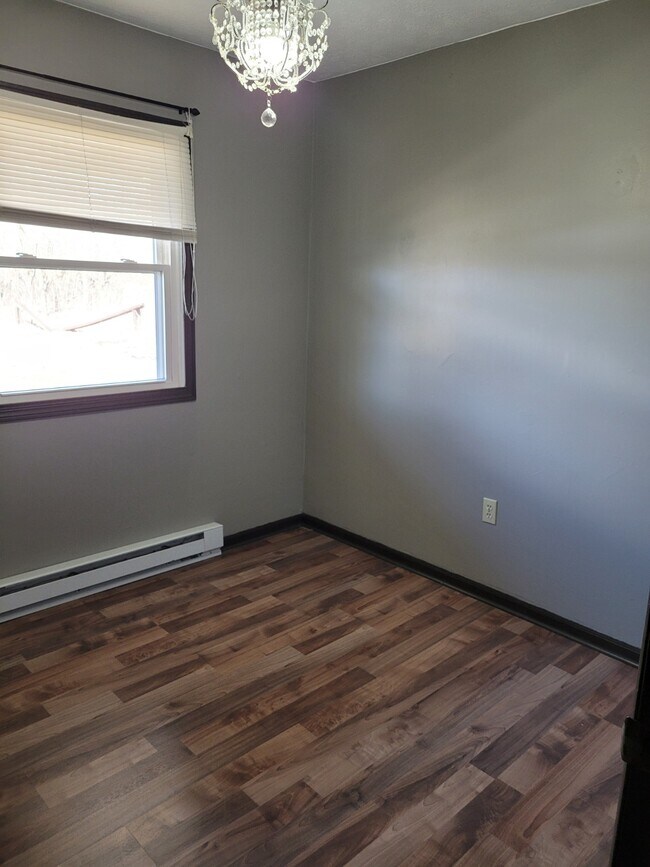 Building Photo - 517 Parkwood St