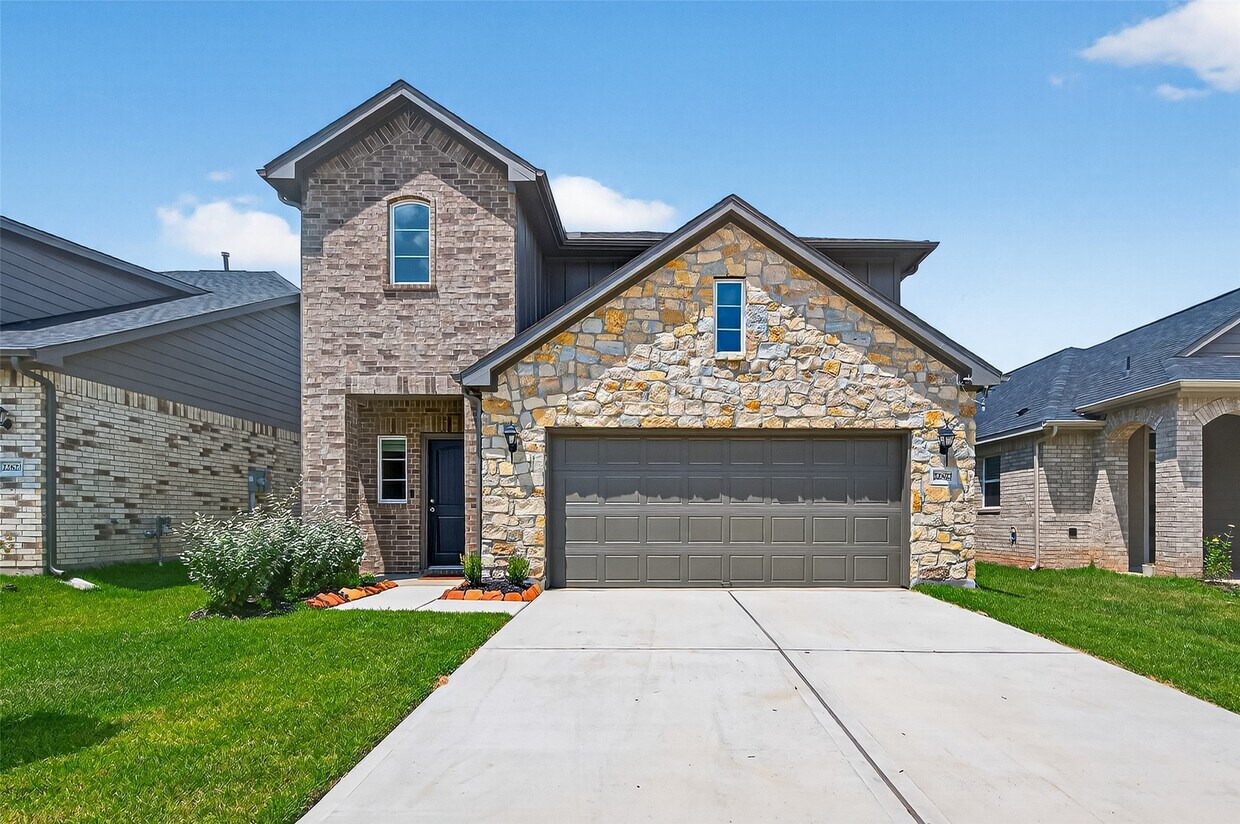 Foto principal - 22827 Xanthos St