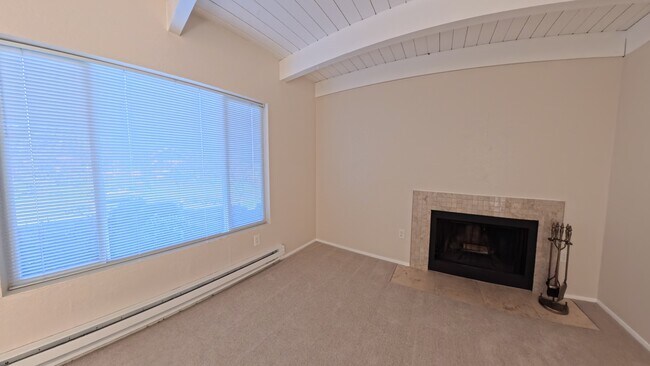 Sala de estar - 1602 12th St