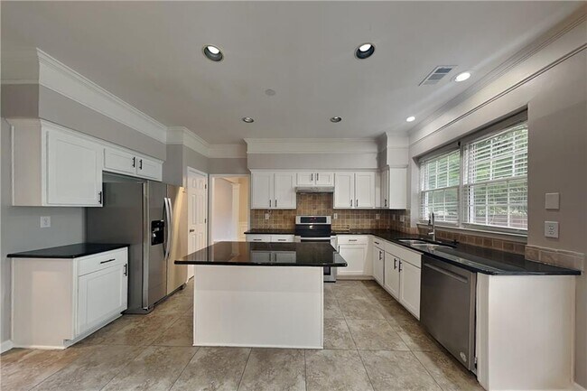 Building Photo - 5404 Oxford Chase Way