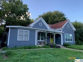 Building Photo - 612 W Hopkins St