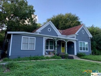 Building Photo - 612 W Hopkins St