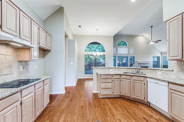 Foto del edificio - 112 Falcon Creek Dr