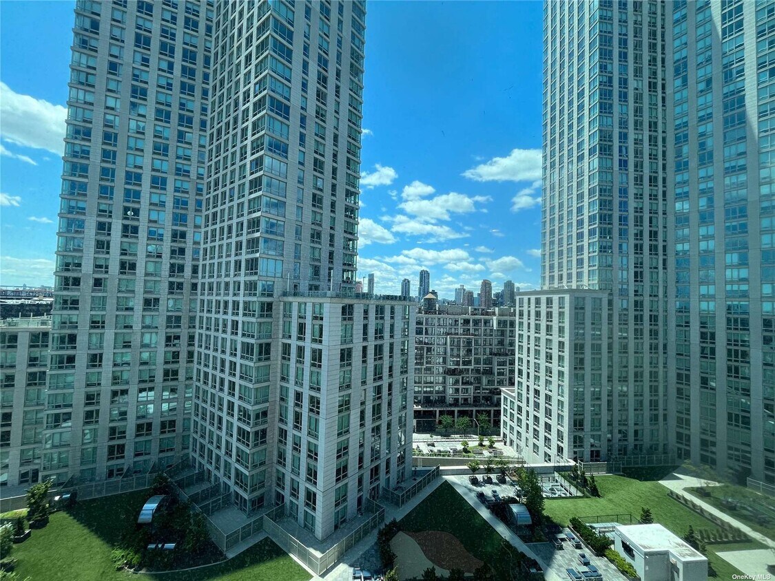 4530 Pearson St Unit 12E, Queens, NY 11101 Condo for Rent in Queens