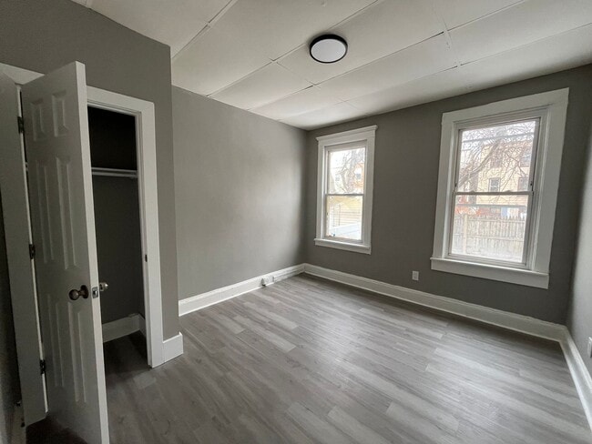 Building Photo - 312 Danforth Ave