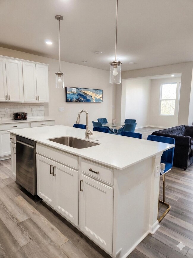 Building Photo - 23102 Addison Cir