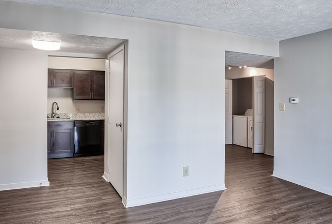 Building Photo - Franklin Park Apartments