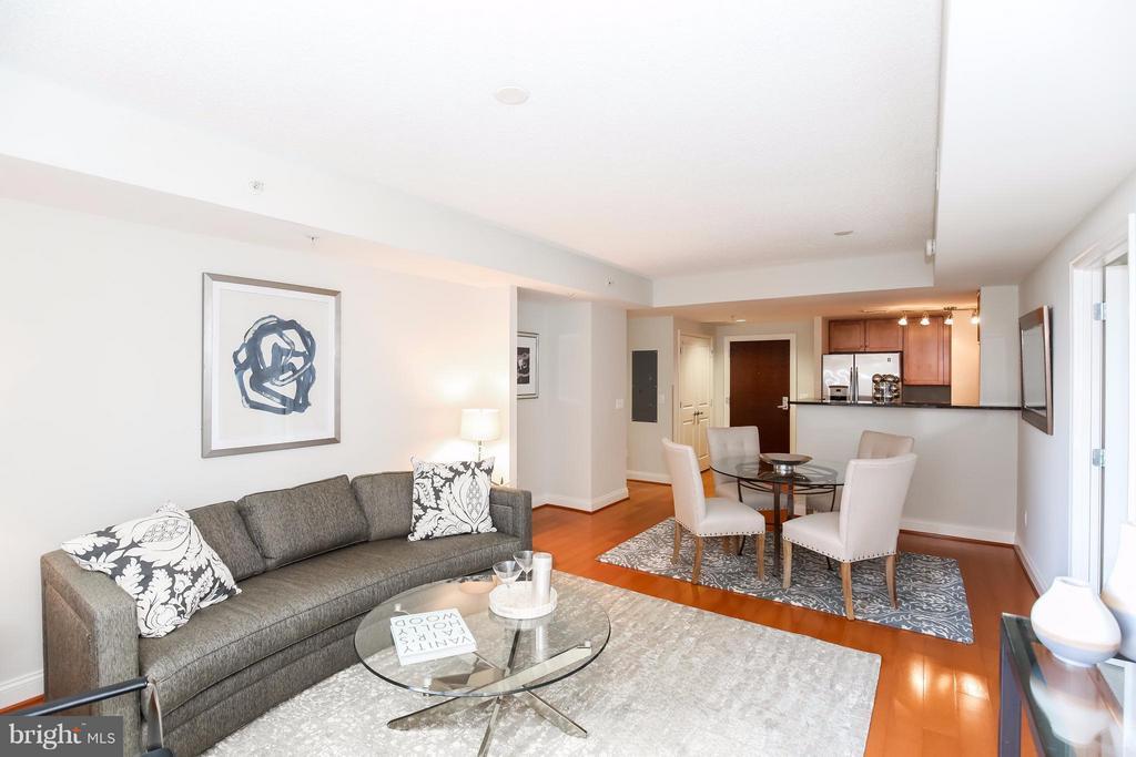 Foto principal - 1020 N Highland St