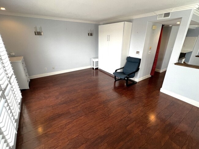 Foto del edificio - Modern Beachside Living – 2-Bed, 2.5-Bath ...
