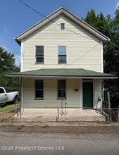 Building Photo - 1815 Cedar Ave