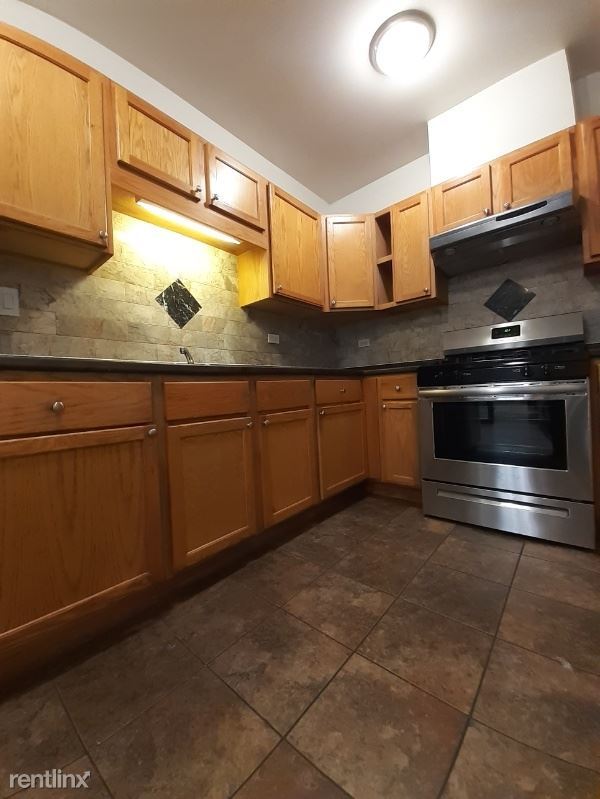 Foto del edificio - 8127 S Ingleside Ave
