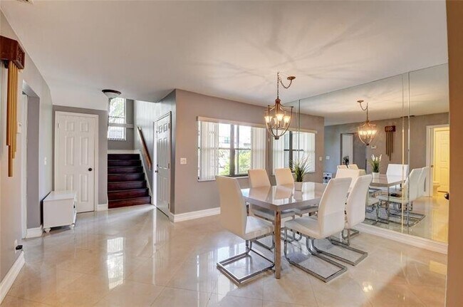 Foto del edificio - 9316 Ketay Cir