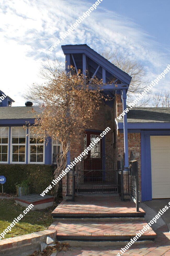 Foto del edificio - Lovely 3 bedroom, 2 baths in NE Heights!