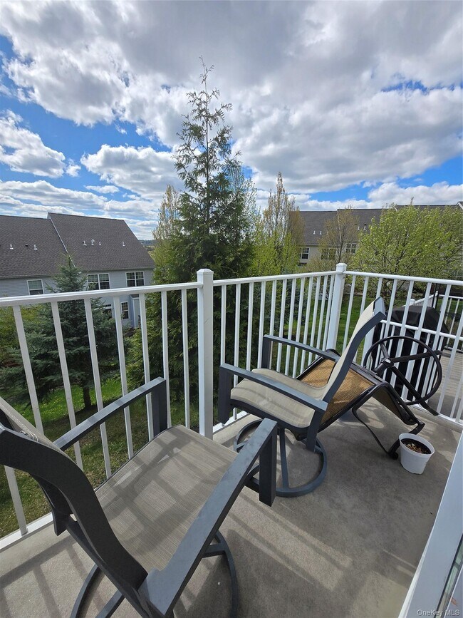 Foto del edificio - 913 Hawthorn Way