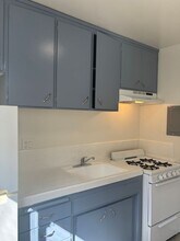 Building Photo - 220 W Spazier Ave