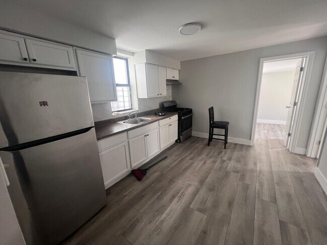 Foto del edificio - 648 E 224th St